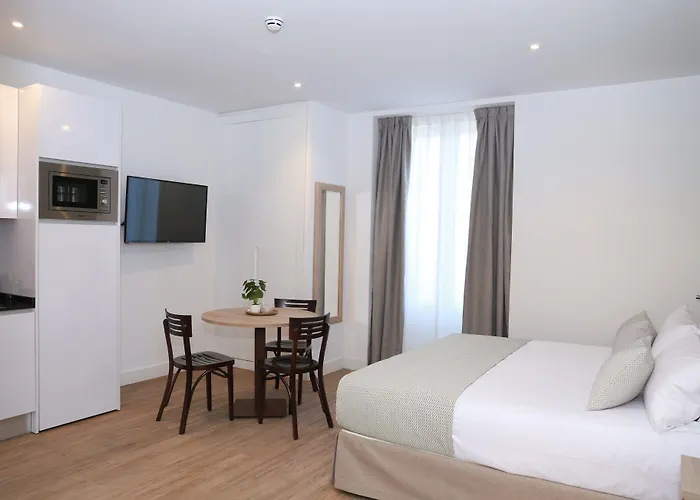 New Point Opera Aparthotel Madrid